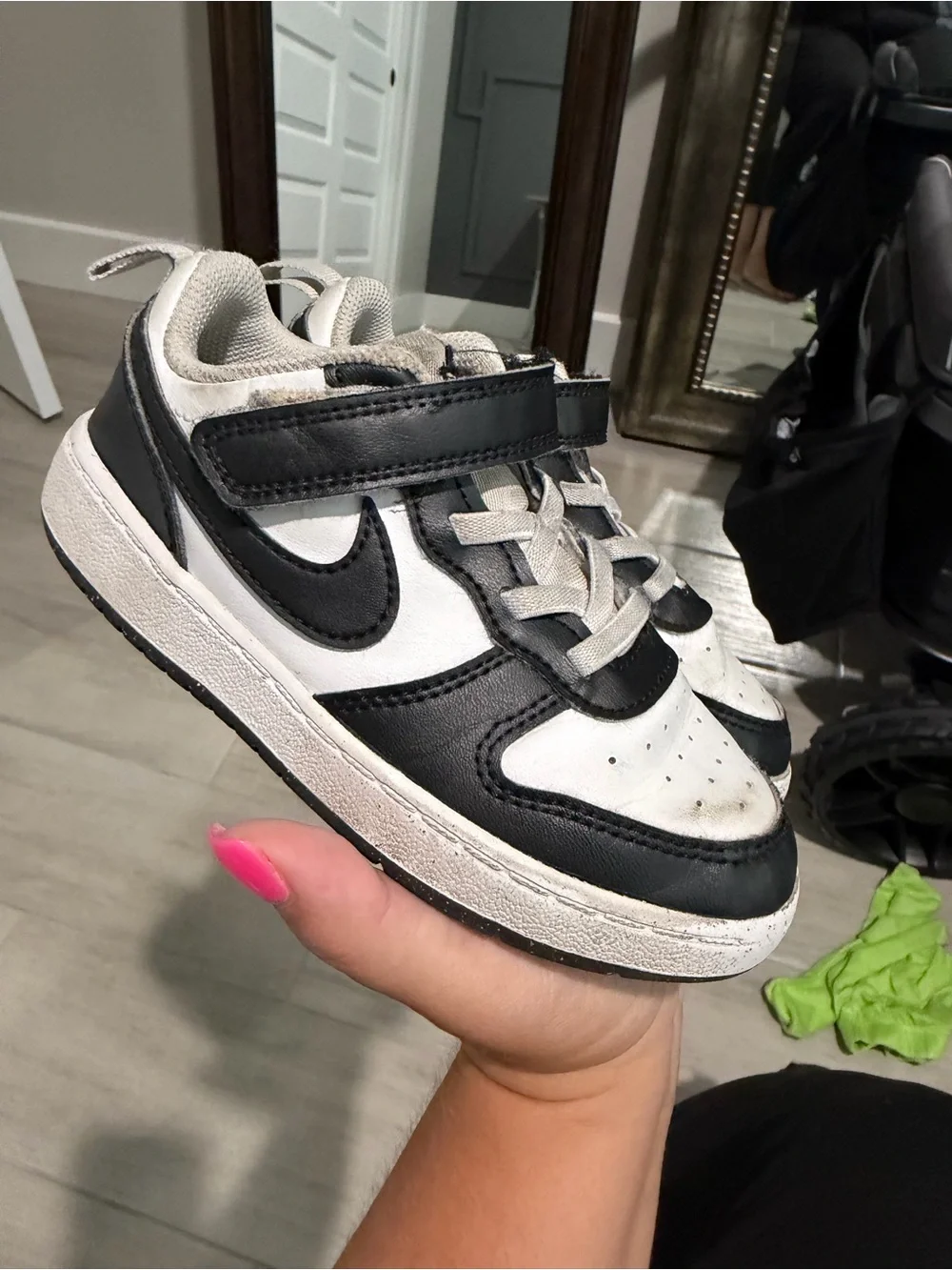 Nike Court Borough Low 2 Kids Black White Sneakers Velcro Strap